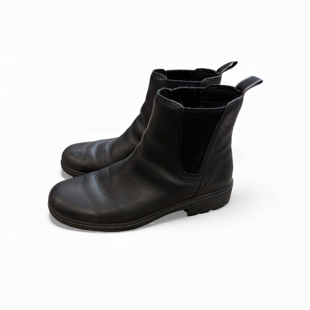 UGG Black Leather Ankle Boots